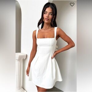 That’s so fetch Bransley white dress size 4
